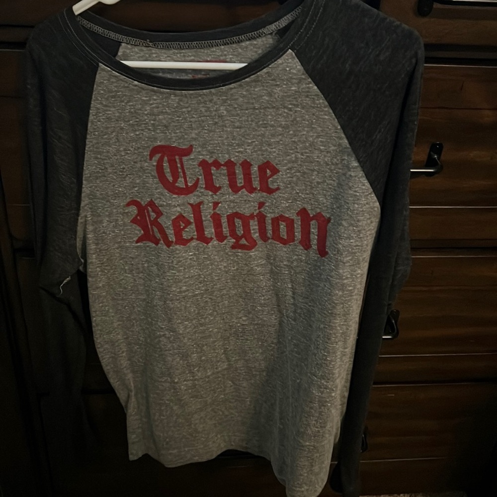 True religion long sleeve shirt. Medium